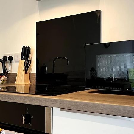 דונקסטר Modern 1 Bedroom Serviced Apartment - Near City Centre מראה חיצוני תמונה