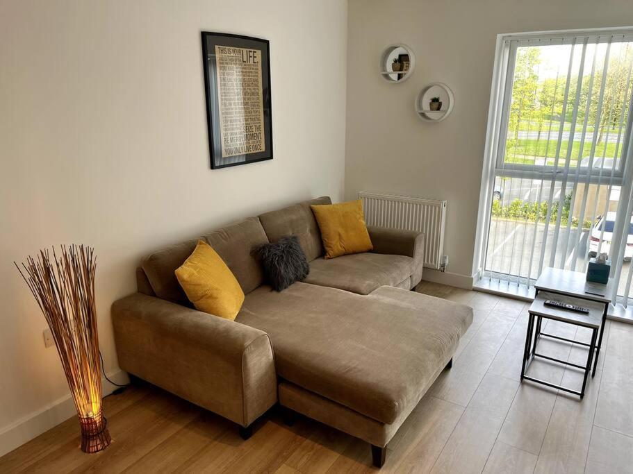דונקסטר Modern 1 Bedroom Serviced Apartment - Near City Centre מראה חיצוני תמונה